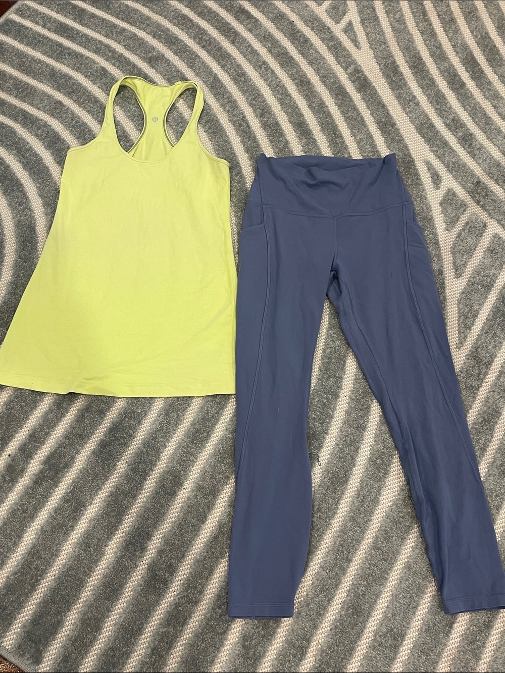 Lululemon Lime Green Racerback Tank & purple Blue Leggings Set medium 6 women’s
